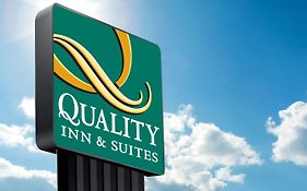 Quality Inn & Suites Woodstock Near Lake Geneva